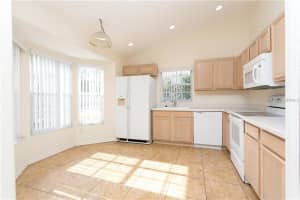 4635 Cheyenne Point Trail, Kissimmee, FL 34746, Sold 07/13/17