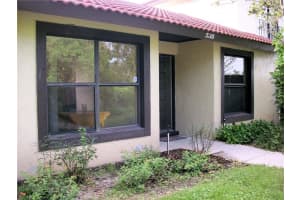 538 Hunter Cir, Kissimmee, FL 34758, Sold 03/05/18