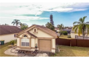 4841 Kingston Cir, Kissimmee, FL 34746, Sold 04/30/18