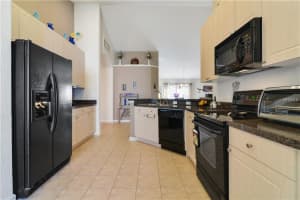 2982 Conner Ln, Kissimmee, FL 34741, Sold 04/20/18