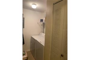 5542 Metrowest Blvd, Orlando, FL 32811, Sold 11/03/21