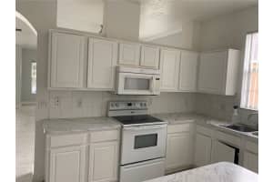 13727 Hawkeye Dr, Orlando, FL 32837, Sold 12/07/21