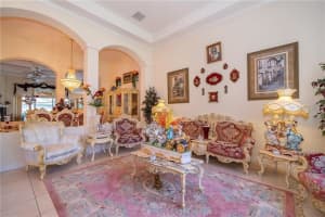 7661 St Stephens Ct, Orlando, FL 32835, Sold 01/31/22