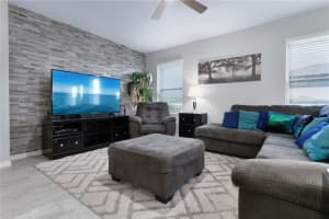 512 Nova Dr, Davenport, FL 33837, Sold 10/15/21