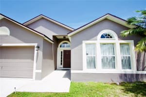 2409 Hatton Chase Ln, Kissimmee, FL 34746, Sold 10/25/21