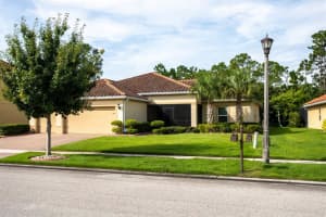 3728 Isles Arbor Ln, Kissimmee, FL 34746, Sold 10/15/21