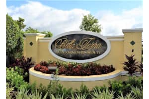 2740 Maitland Crossing Way, Orlando, FL 32810, Sold 12/15/21