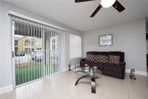 4728 Walden Cir, Orlando, FL 32811, Sold 01/14/22