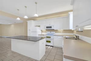 646 CORNERSTONE DR, KISSIMMEE, FL 34744 Sold 08/30/22