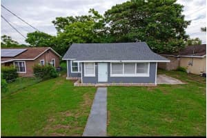 617 Oak St, Auburndale, FL 33823, Sold 01/06/22
