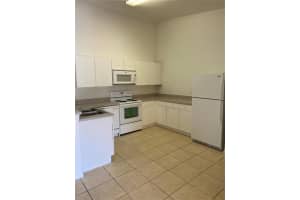 2772 Club Cortile Cir, Kissimmee, FL 34746, Sold 12/07/21