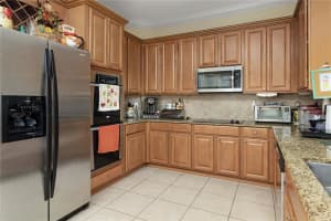 3812 Shoreview Dr, Kissimmee, FL 34744, Sold 11/30/21