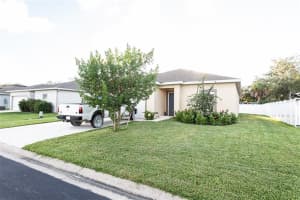 5348 Oakland Lake Cir, Fort Pierce, FL 34951, Sold 04/18/22
