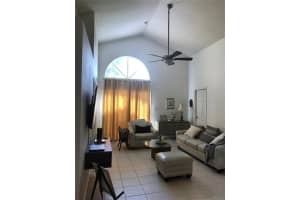 1348 Sierra Cir, Kissimmee, FL 34744, Sold 01/14/22