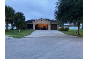 4102 Shelter Bay Dr, Kissimmee, FL 34746, Sold 01/14/22