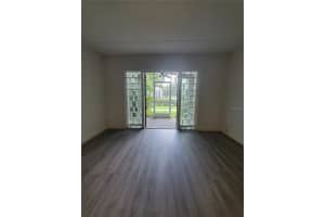 4380 White Pine Ave, Orlando, FL 32811, Sold 01/11/22