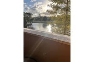 12544 Floridays Resort Dr, Orlando, FL 32821, Sold 02/14/22