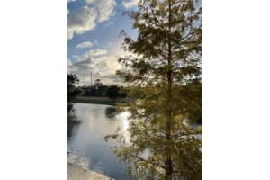 12544 Floridays Resort Dr, Orlando, FL 32821, Sold 02/14/22