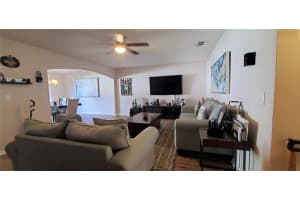 2717 Dodds Ln, Kissimmee, FL 34743, Sold 12/30/21