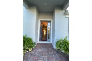 1126 Castlevecchio Loop, Alafaya, FL 32825, Sold 01/21/22