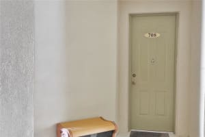 708 Terrace Ridge Cir, Davenport, FL 33896, Sold 01/31/22
