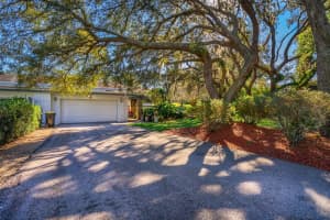 24 Nottingham Way, Haines City, FL 33844, Sold 01/26/22