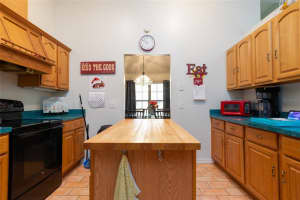 4594 Yorkshire Ln, Kissimmee, FL 34758, Sold 03/21/22