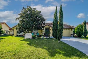 2450 Ravendale Ct, Kissimmee, FL 34758, Sold 02/14/22
