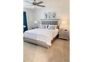 721 Kindred Ln, Auburndale, FL 33823, Sold 03/16/22