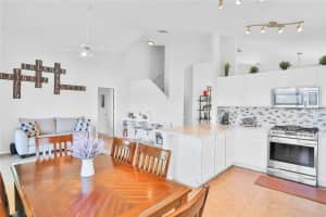 609 Garberia Dr, Davenport, FL 33837, Sold 02/25/22