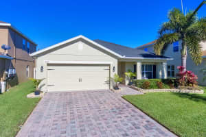 4621 Kalispell Rd, Kissimmee, FL 34758, Sold 02/28/22