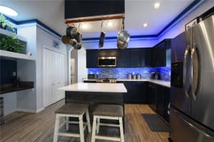 7720 Renwood Ct, Orlando, FL 32818, Sold 02/25/22
