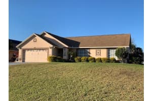5634 Loma Vista Ct, Davenport, FL 33896, Sold 02/17/22