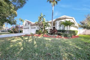 10107 Shortwood Ln, Orlando, FL 32836, Sold 02/25/22