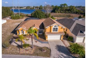 437 Grand Reserve Dr, Davenport, FL 33837, Sold 03/15/22