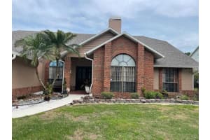 696 Adriane Park Cir, Kissimmee, FL 34744, Sold 05/05/22