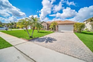 2634 Eagle Meadow Ln, Kissimmee, FL 34746, Sold 03/31/22
