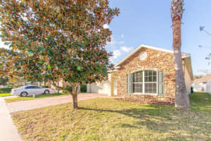131 W Fiesta Key Loop, DeLand, FL 32720, Sold 05/06/22