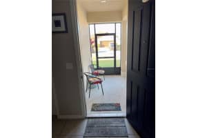 5684 Western Sun Dr, St Cloud, FL 34771, Sold 05/17/22