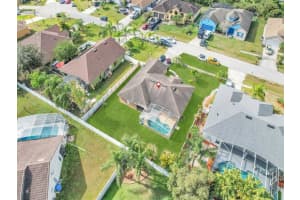 2415 Regent Way, Kissimmee, FL 34758, Sold 04/26/22