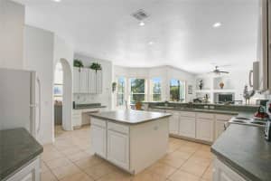 621 Grand Reserve Dr, Davenport, FL 33837, Sold 04/15/22