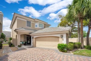7002 Somerton Blvd, Orlando, FL 32819, Sold 04/21/22