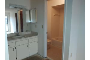511 Hunter Cir, Kissimmee, FL 34758, Sold 03/31/22