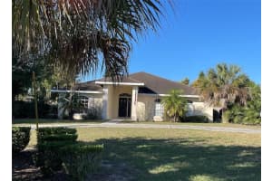 1025 W Lake Hamilton Dr, Winter Haven, FL 33881, Sold 05/04/22