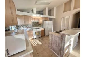 2512 Asbury Ct, Kissimmee, FL 34746, Sold 06/30/22