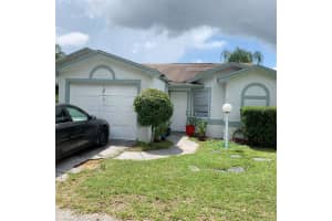 826 Angela Ln, Kissimmee, FL 34741, Sold 04/11/22