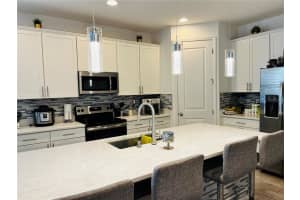 913 Fallon Hills Dr, Haines City, FL 33844, Sold 05/10/22