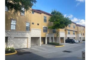 6121 METROWEST BLVD #102, ORLANDO, FL 32835 Sold 08/01/22