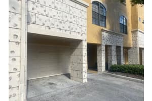 6121 METROWEST BLVD #102, ORLANDO, FL 32835 Sold 08/01/22