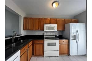 82 Pine Island Cir, Kissimmee, FL 34743, Sold 05/11/22